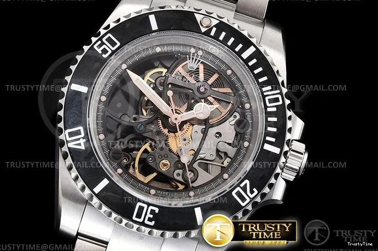 0101 ROLSUB0295B – Submariner Compact 1043